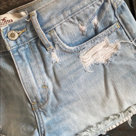 Hollister Distressed Jean Shorts - Picture 2 of 6